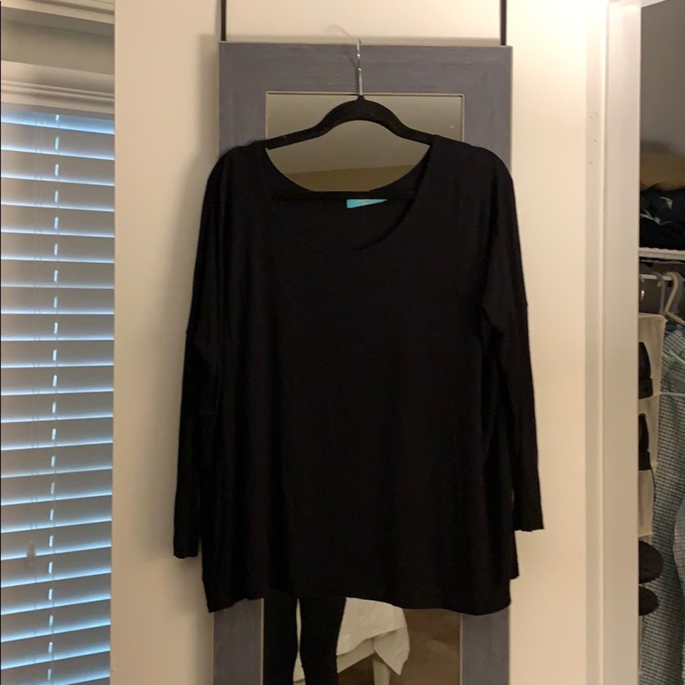 Over sized black long sleeve top